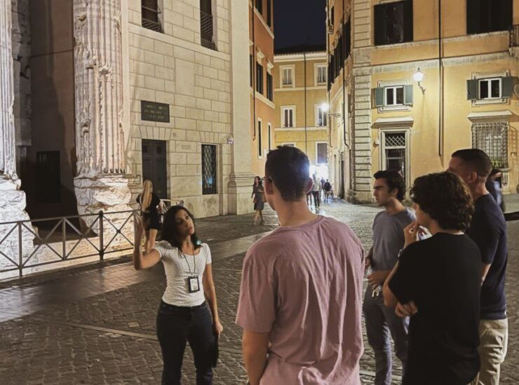 Rome: City Highlights Moonlight Walking Tour - Experience Highlights