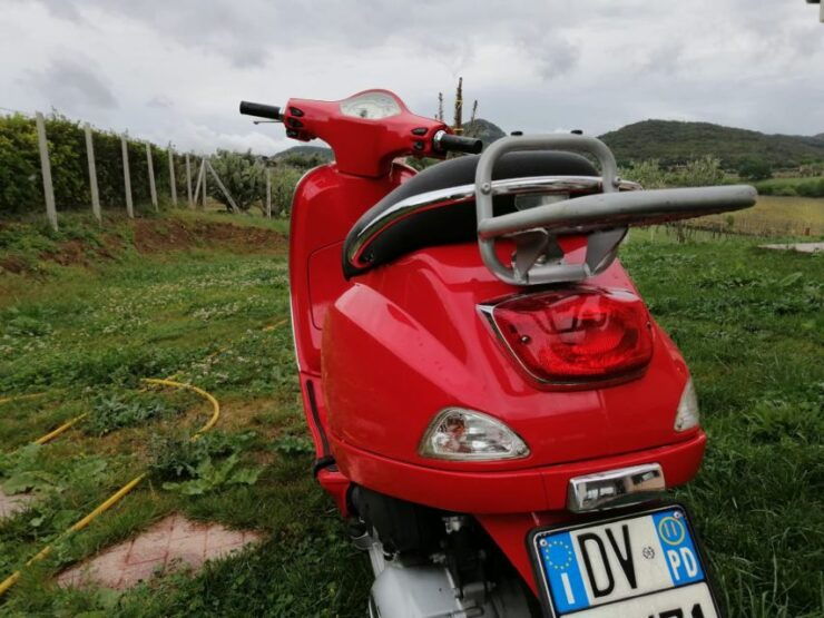Rome: City Highlights Vespa Tour With Driver - Good To Know