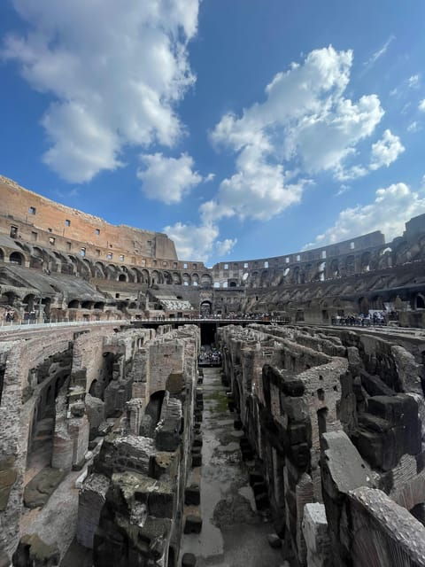 Rome: Colosseum Early Morning Tour With Roman Forum Access - Unique Tour Experience