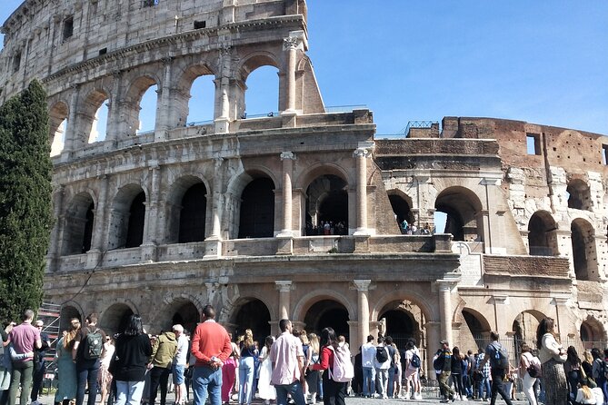 Rome: Colosseum, Forum & Palatine Hill Private Skip-the-Line Tour - Meeting and Pickup