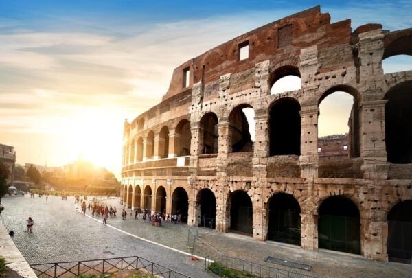Rome: Colosseum, Forum & Palatine Hosted Entry - Exploring the Colosseum