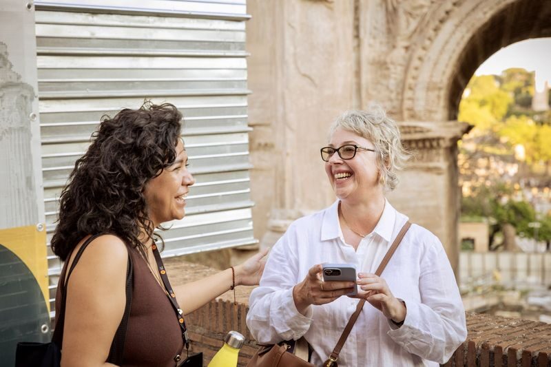 Rome: Colosseum, Palatine Hill and Roman Forum Guided Tour - The Roman Forum: temples, law, and public life