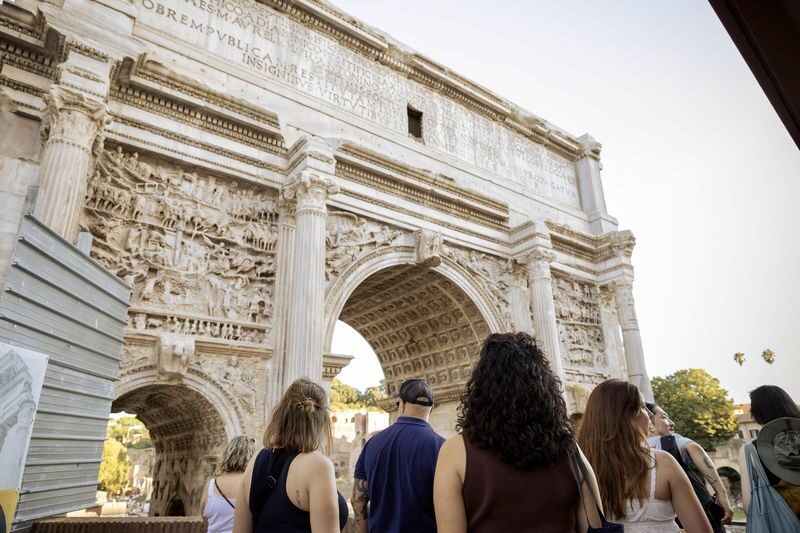 Rome: Colosseum, Palatine Hill and Roman Forum Guided Tour - Should you book it?