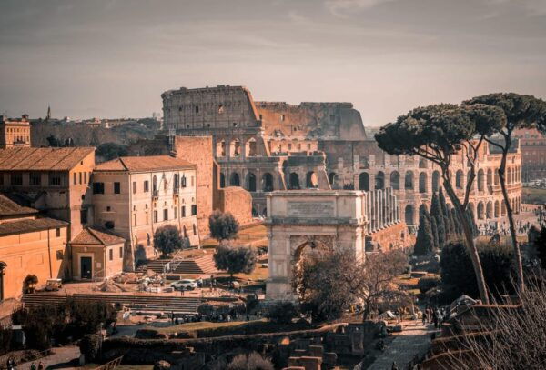 Rome: Colosseum, Palatine Hill & Forum Access With Host - Navigating the Roman Forum