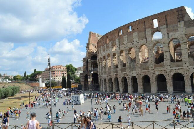 Rome: Colosseum, Roman Forum, and Palatine Hill Entrance - What to Bring