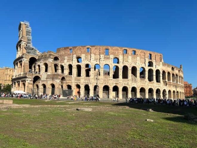 Rome: Colosseum, Roman Forum and Palatine Hill Guided Tour - Participant Requirements