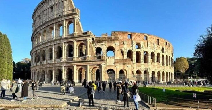 Rome: Colosseum, Roman Forum Entry With Audio Guide - Good To Know