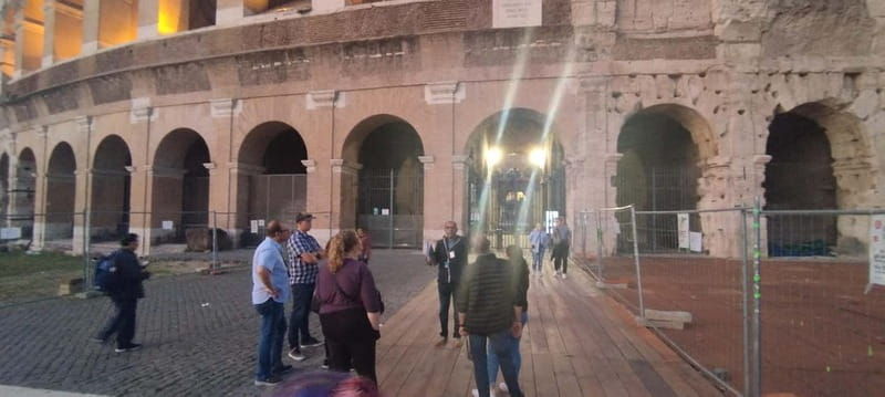 Rome: Colosseum, Roman Forum, & Palatine Hill Guided Tour - Discover Rome’s Ancient Splendors with the Colosseum, Roman Forum, & Palatine Hill Guided Tour