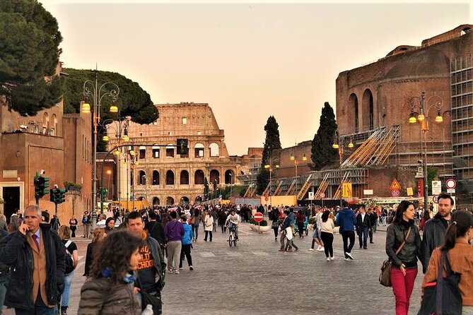Rome: Colosseum, Roman Forum & Piazza Venezia Exterior Tour - Frequently Asked Questions