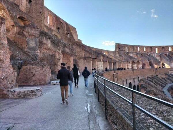 Rome: Colosseum Skip-the-line Express Tour & Forum Access - Tips for a Smooth Tour Experience