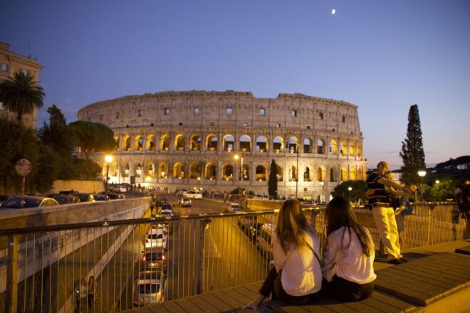 Rome: Colosseum Under the Moonlight Walking Tour With Ticket - Review Summary