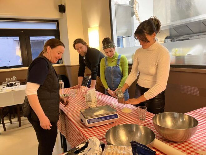 Rome: Cooking Class of Fresh Pasta and Tiramisu Cake - Class Experience