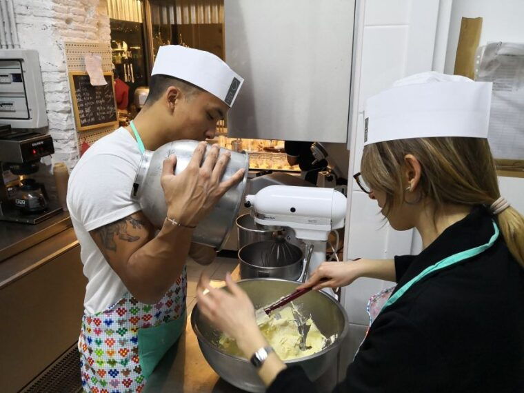 Rome Cooking: Gelato & Tiramisu With Savoiardi Baking Class - The Perfect Setting for Learning