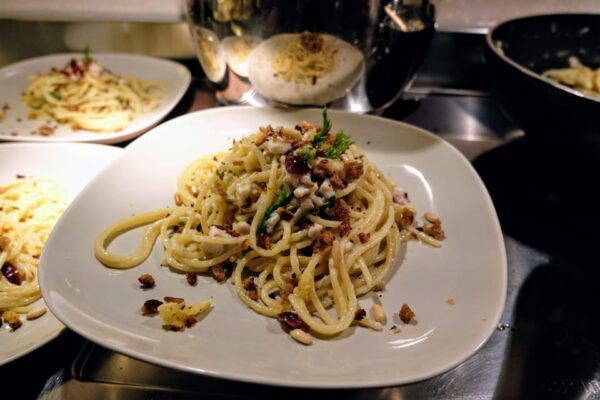 Rome: Dinner at a Locals Home - Accessibility Options