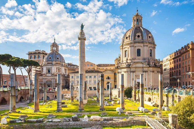 Rome Driver Guide Tour and Skip the Line Colosseum and Tipical Roman Lunch - Tour Highlights
