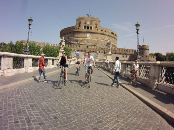 Rome: E-Bicycle Tour - Customizable Itinerary