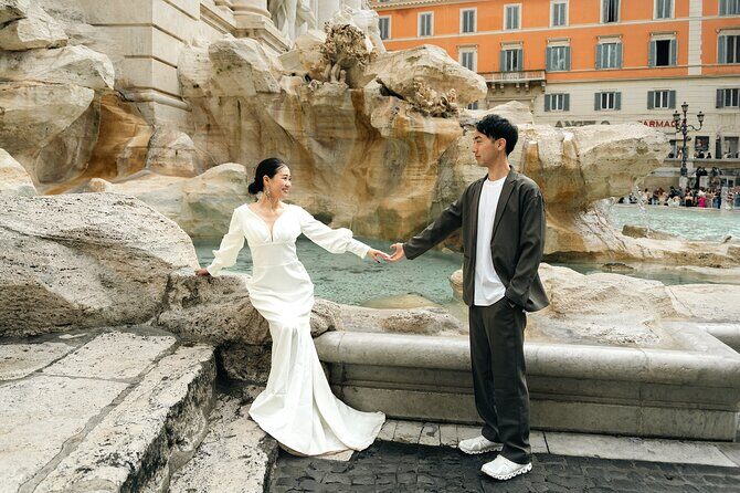 Rome Early Morning Private Photoshoot at the Trevi Fountain - Who Would Love This Experience?