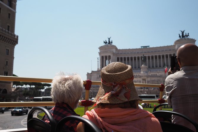 Rome Exclusive Colosseum Express Guided Tour and Open Bus Tickets - Meeting Point Information
