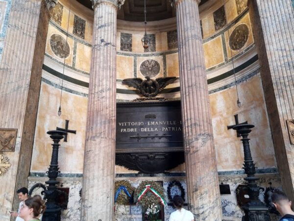 Rome: Fast Track Pantheon Entry Ticket With Audio Guide App - Common Questions
