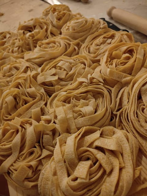 Rome: Fettucine and Tiramisu Class Near the Spanish Steps - Cooking Experience Highlights