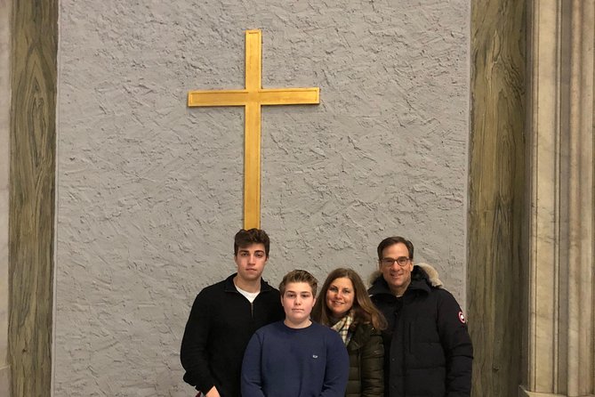 Rome Full-Day Private Tour With Personal Driver and Luxury Van - Challenges of Sightseeing in Rome