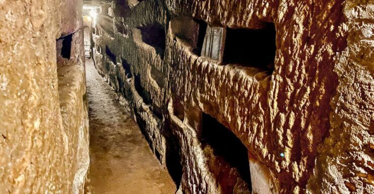 Rome: Guided Roman Catacombs Tour With Transfers - Tour Experience