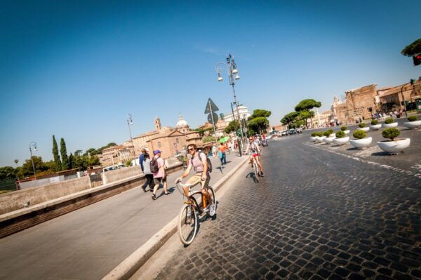Rome: Guided Sightseeing Bike Tour - Review Summary