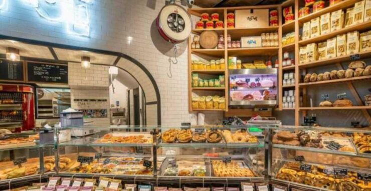 Rome: Guided Tour of 20+ City Sites With Food Tasting - Booking Information