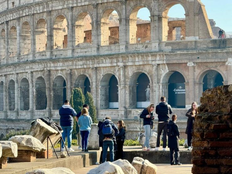 Rome: Hop-on Hop-off Bus Tour and Colosseum Experience - Hop-on Hop-off Bus Features