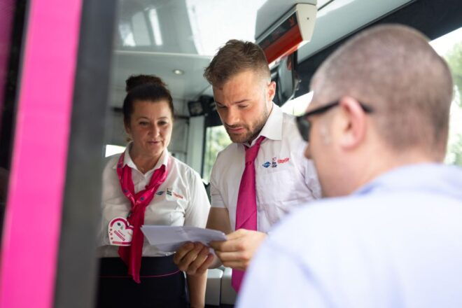 Rome: Hop-on Hop-off Sightseeing Bus Tour - Rating and Reviews Breakdown