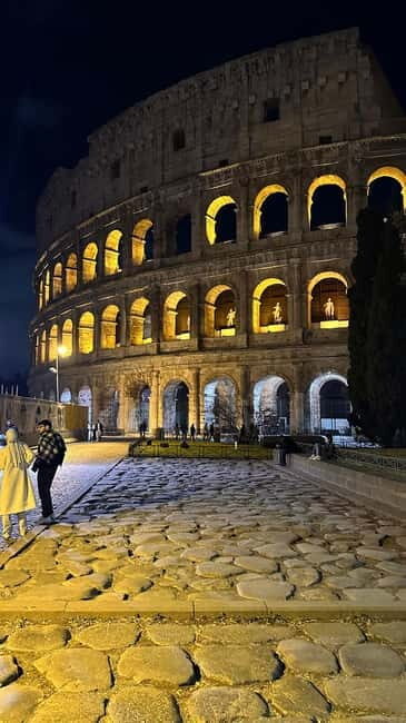 Rome Illuminated. Night Tour in Van - Good To Know