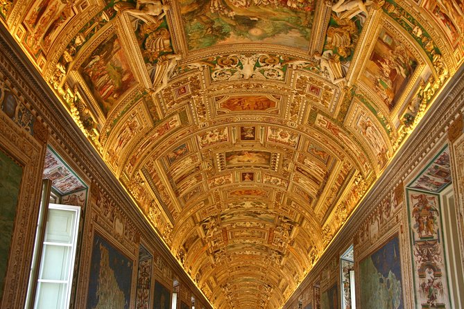 Rome in a Day Private Tour With Vatican Museums and Taxi Transfer - Common Questions