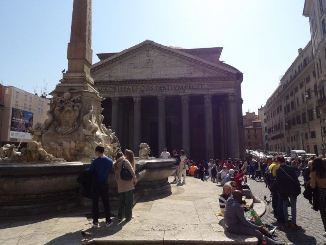 Rome: Main Squares and Fountains Guided Walking Tour - Meeting Point Details