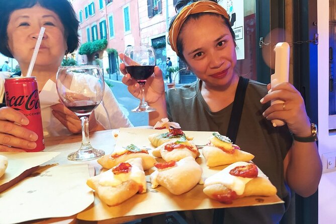 Rome: Monti Colosseum Pizza Walk at Sunset - Tour Overview