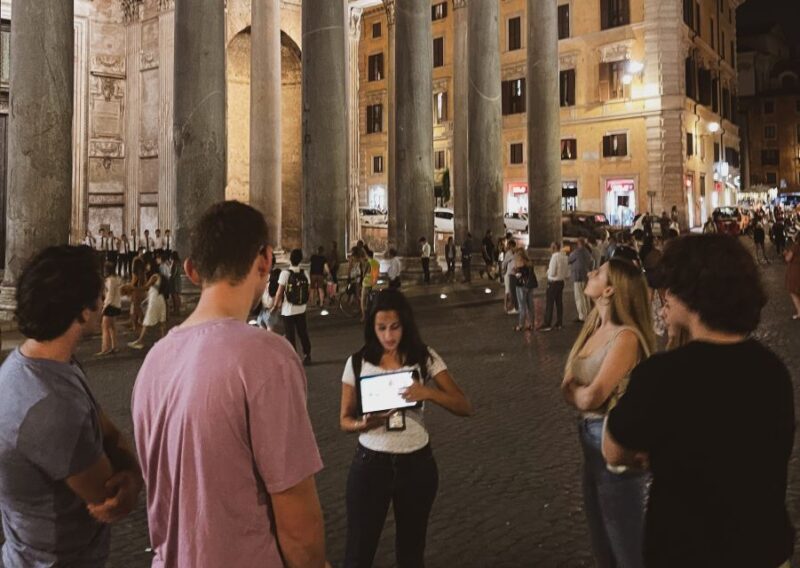 Rome: Moonlight Walking Tour  Free for Kids - Exploring Rome in a New Light