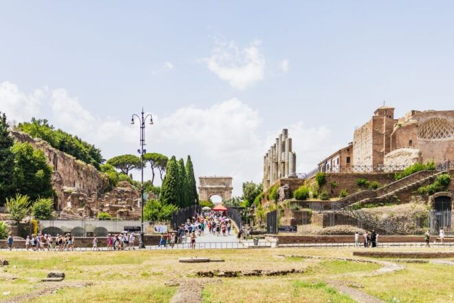 Rome on Your Own: Bus Transfer From Civitavecchia - Highlights of Romes Attractions
