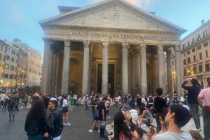 Rome: Pantheon Skip The Line Tickets - Meeting Point and Guide Interaction