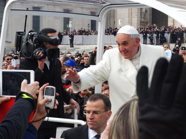 Rome: Papal Audience Guided Tour and See Pope Francis - Booking Information