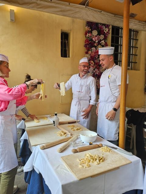 Rome: Pasta and tiramisu perfection class w/wine & dessert - Good To Know