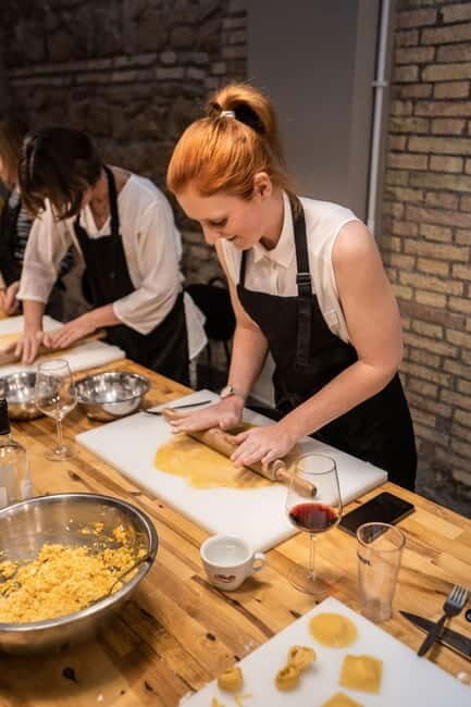 Rome: Pasta Cooking Class with Wine, Coffee, and Limoncello - Why This Experience Offers Great Value