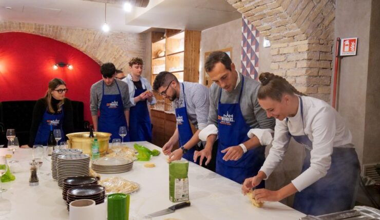 Rome: Pasta Making Class & Wine Tasting in a Trasteve Villa - Event Overview