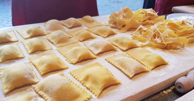 Rome: Pasta Making Workshop With Lunch - Small Group Setting and Accessibility