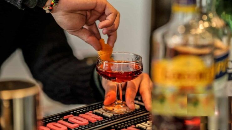 Rome: Piazzas and Fountains Sunset Tour With Aperitivo - Tour Duration and Cancellation Policy