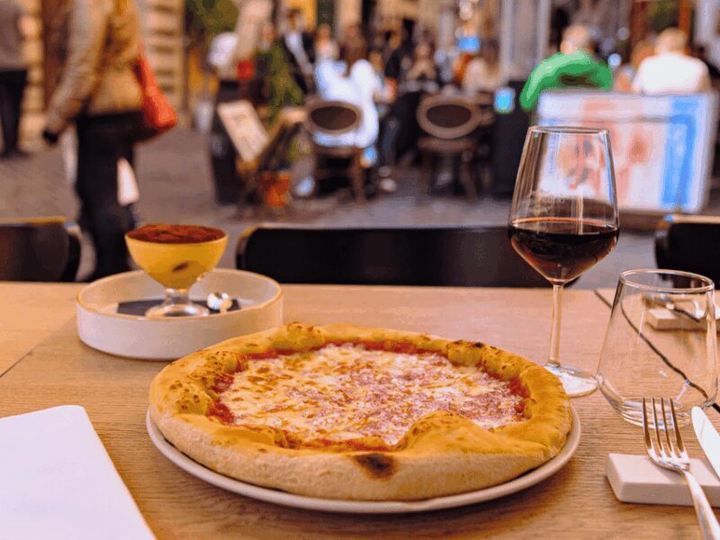 Rome: Pizza and Tiramisu Cooking Class in Piazza Navona - Good To Know