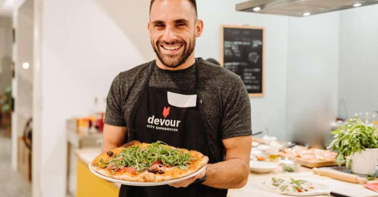 Rome Pizza Making Class in Trastevere - Experience Highlights
