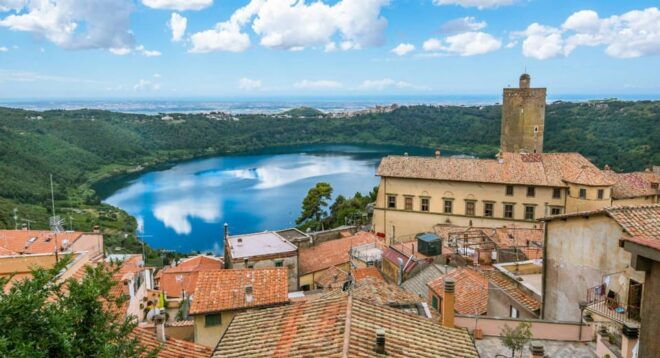Rome: Private 4h Trip With Driver Castelli Romani and Lakes - Driver Experience