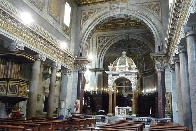 Rome: Private Tour Porticus Octaviae and Tiber Island - End Point