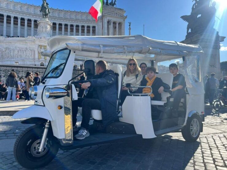 Rome : Private Tour With Tuk Tuk Electric In The City - Tour Pricing and Duration