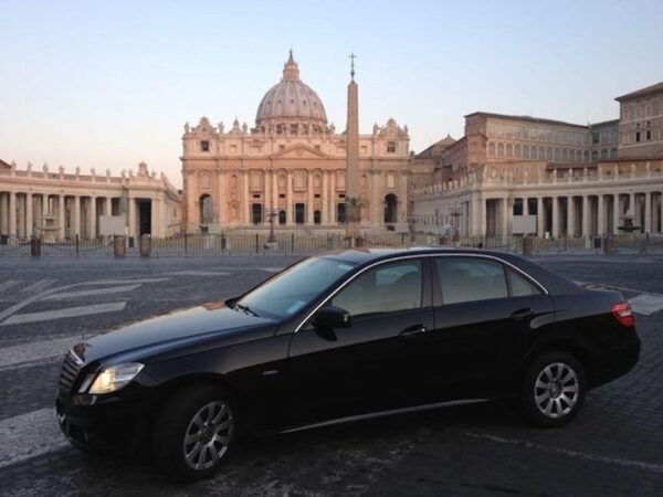 Rome: Private Transfer To/From Airports Fiumicino/Ciampino - Family-Friendly Options