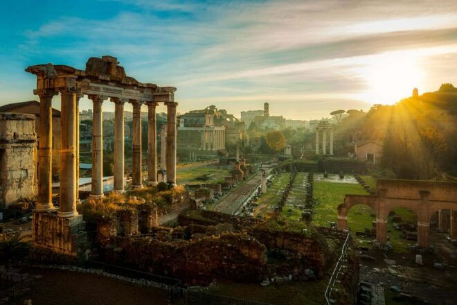 Rome: Roman Forum, Palatine Hill and Evening Light Show - Exploring Palatine Hill